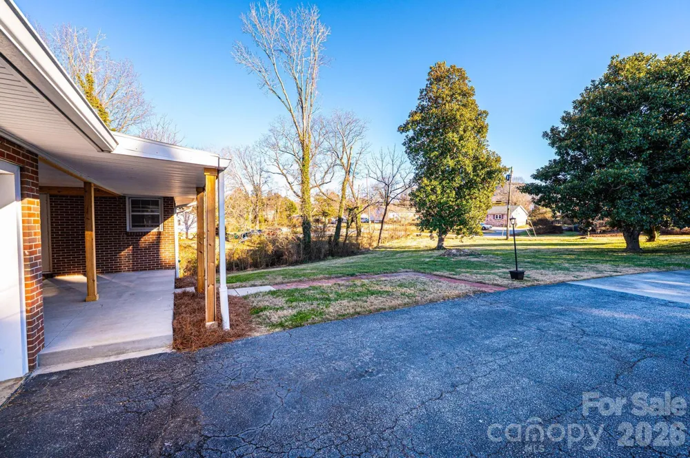 620 Diamondhead Drive NE Lenoir, NC 28645