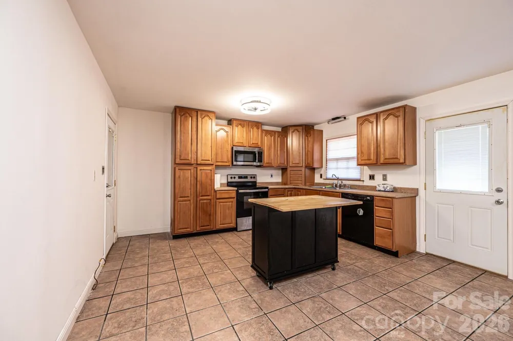 620 Diamondhead Drive NE Lenoir, NC 28645