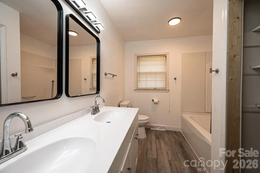 620 Diamondhead Drive NE Lenoir, NC 28645