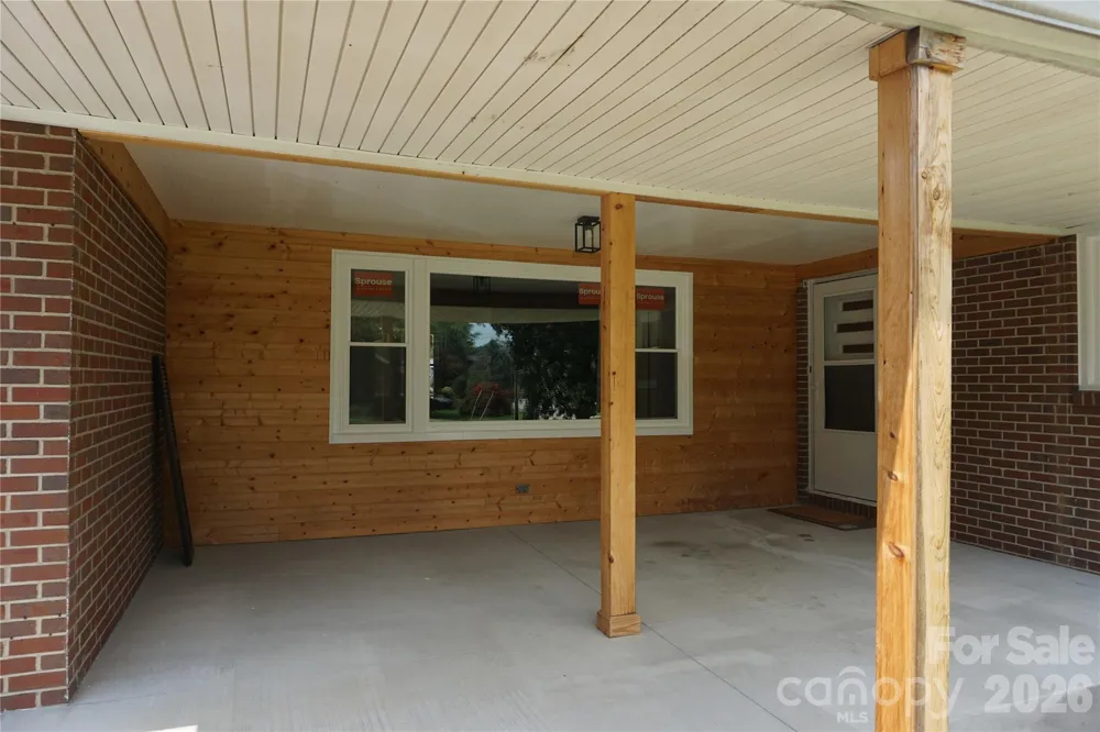 620 Diamondhead Drive NE Lenoir, NC 28645