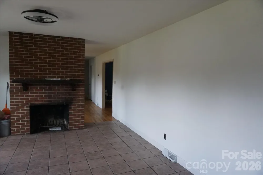 620 Diamondhead Drive NE Lenoir, NC 28645