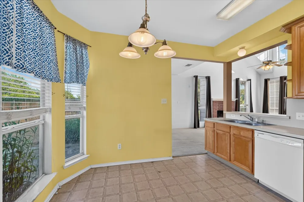 504 Hampton Court Seagoville, TX 75159