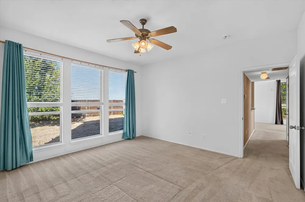 504 Hampton Court Seagoville, TX 75159