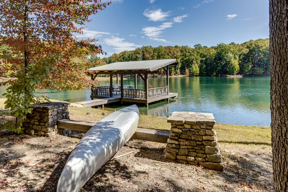 15 Myers Point Rd Sewanee, TN 37375