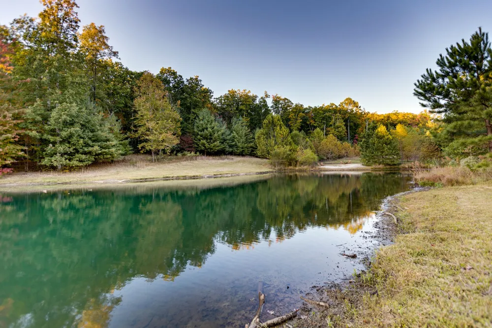 15 Myers Point Rd Sewanee, TN 37375