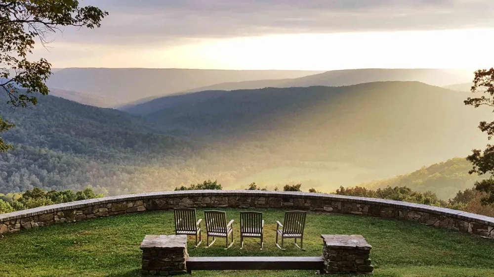 15 Myers Point Rd Sewanee, TN 37375