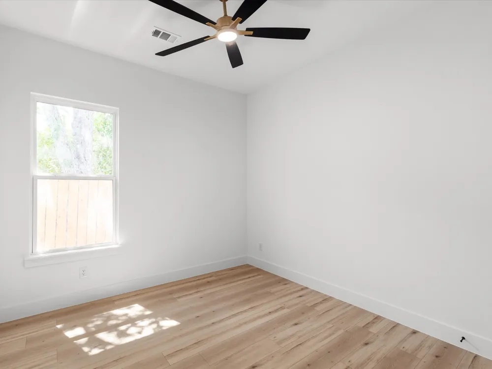 4233 Avenue H Fort Worth, TX 76105