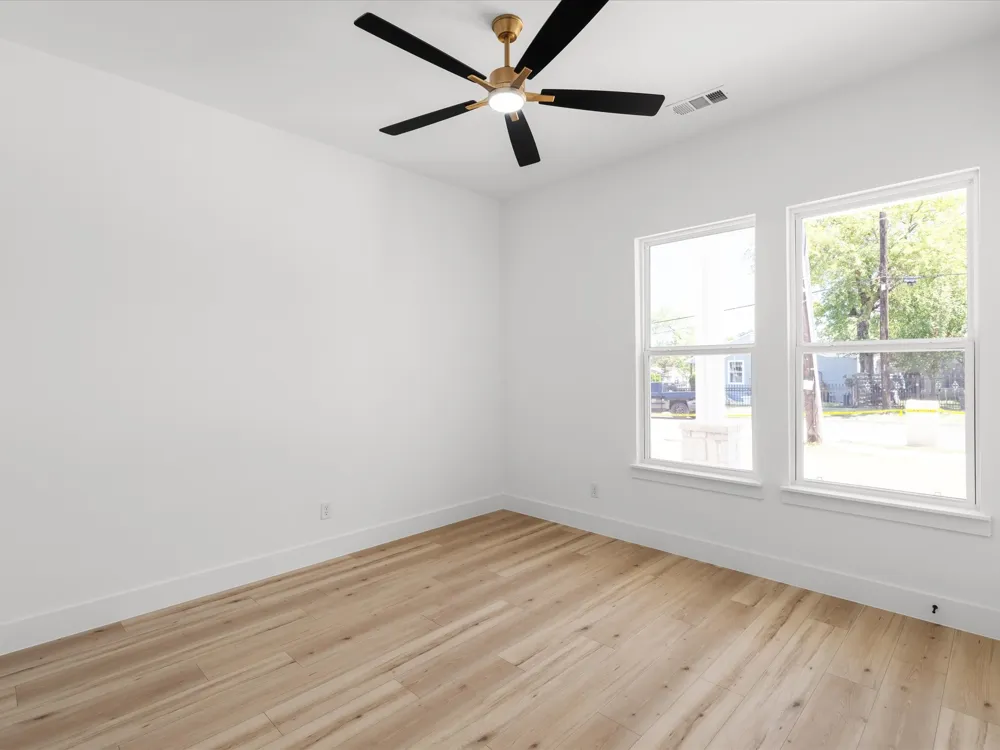 4233 Avenue H Fort Worth, TX 76105