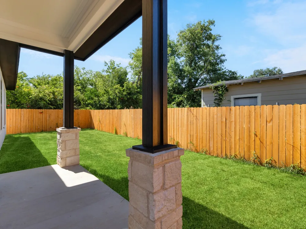 4233 Avenue H Fort Worth, TX 76105