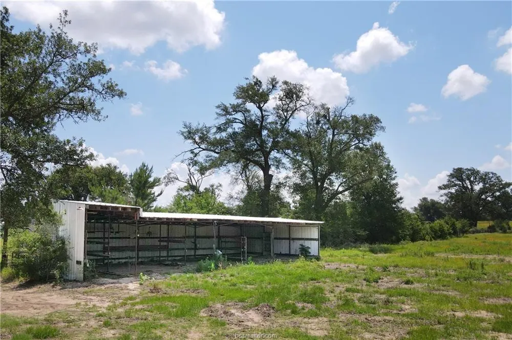 11648 Fm 2000 Caldwell, TX 77836