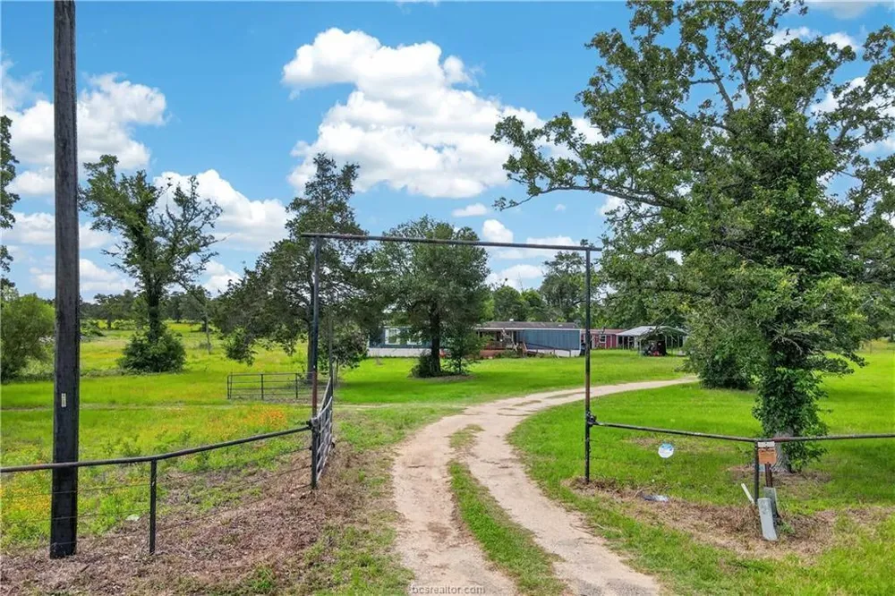 11648 Fm 2000 Caldwell, TX 77836