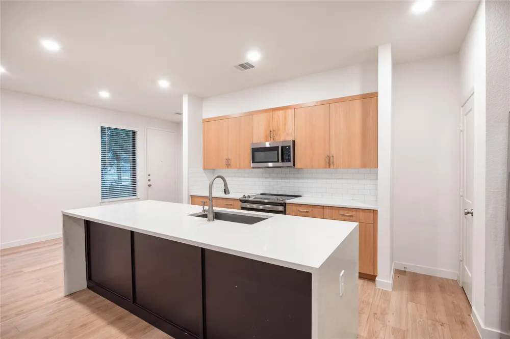 2515 Appian Way #A Roman Forest, TX 77357