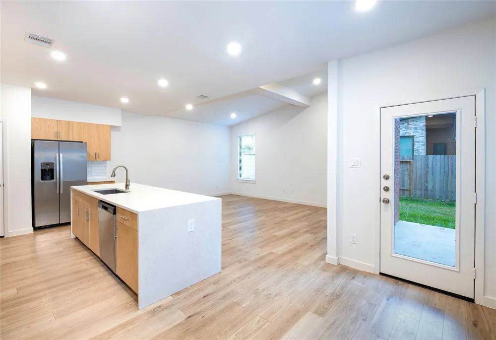 2515 Appian Way #A Roman Forest, TX 77357