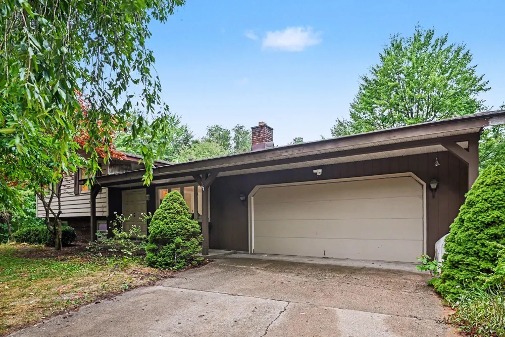 12071 168th Avenue Grand Haven, MI 49417