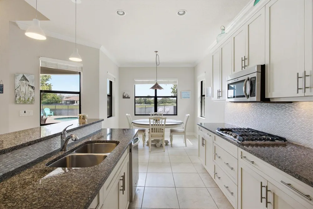 11513 NW 81st Place Parkland, FL 33076
