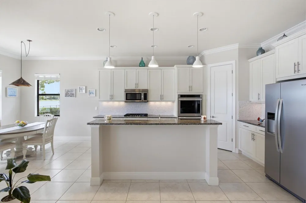 11513 NW 81st Place Parkland, FL 33076