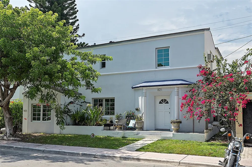 821 Espanola Way Miami Beach, FL 33139