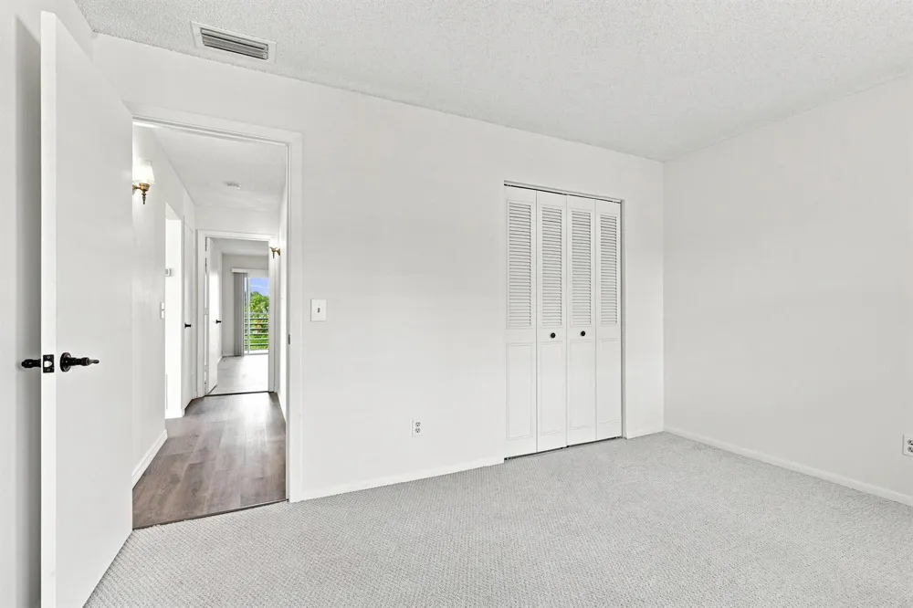 4 Vista Gardens Trail #Unit 207 Vero Beach, FL 32962