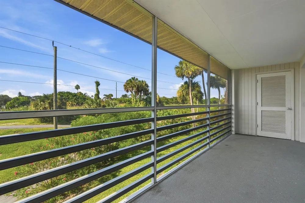 4 Vista Gardens Trail #Unit 207 Vero Beach, FL 32962