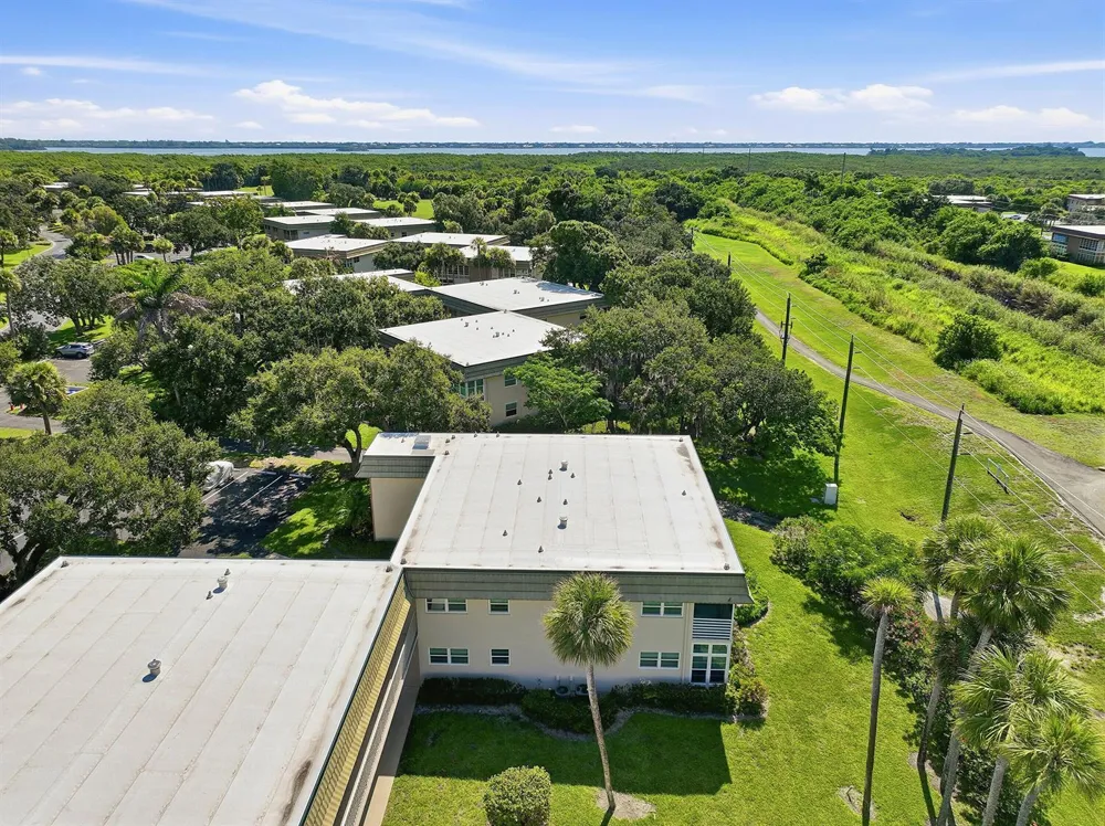 4 Vista Gardens Trail #Unit 207 Vero Beach, FL 32962