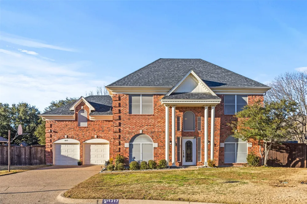 1317 Concho Drive Benbrook, TX 76126