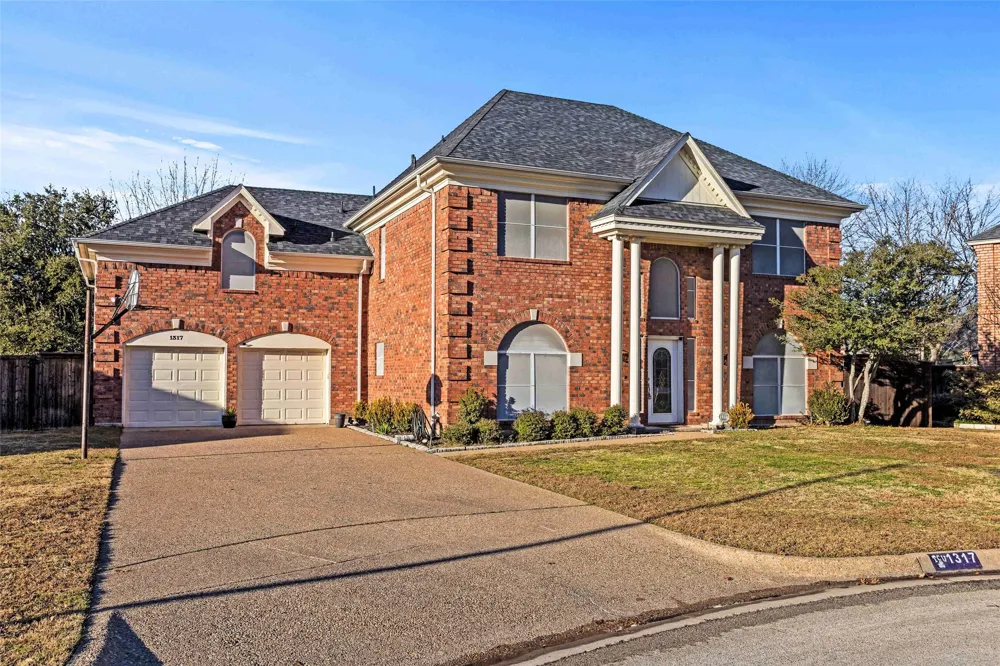 1317 Concho Drive Benbrook, TX 76126