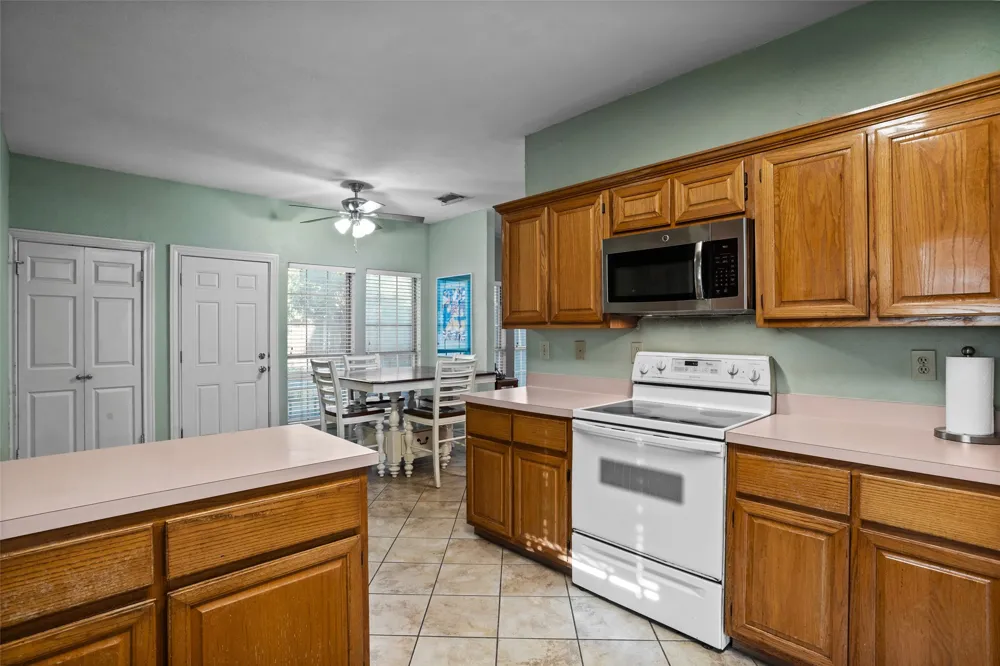 1317 Concho Drive Benbrook, TX 76126
