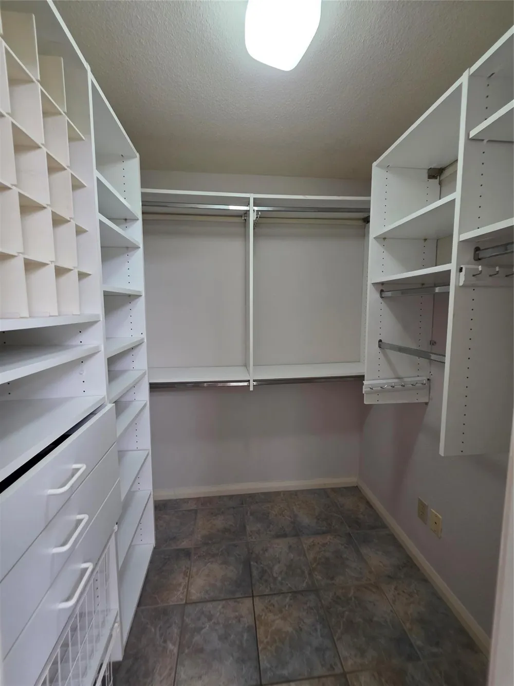 2013 Enterprise Avenue League City, TX 77573