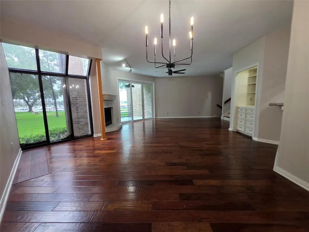 2013 Enterprise Avenue League City, TX 77573