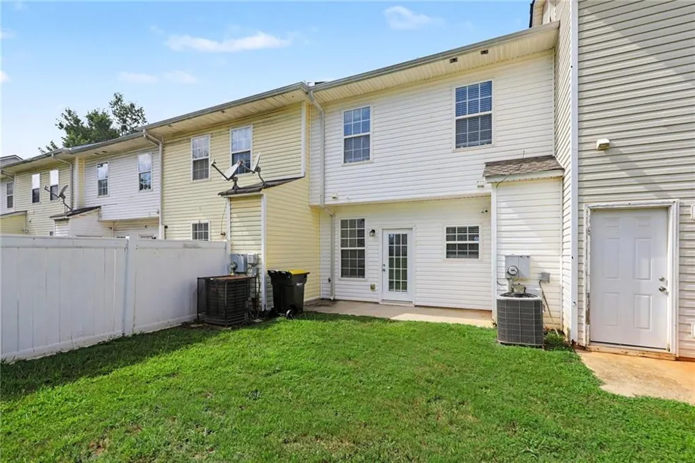 1795 Fielding Way Hampton, GA 30228
