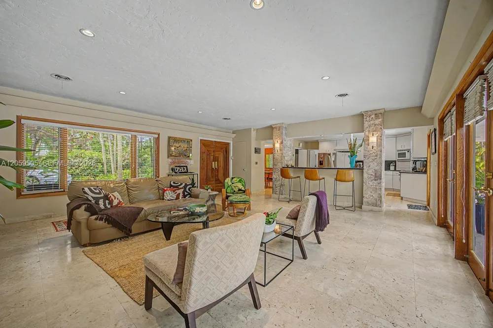 7331 SW 117th Ter Pinecrest, FL 33156