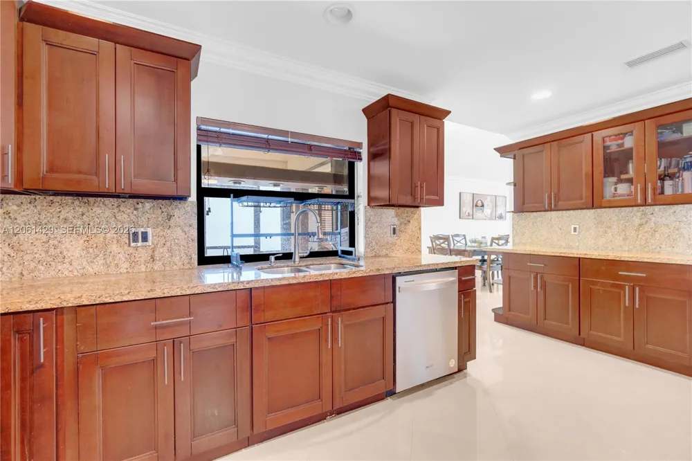 2905 Begonia Way Cooper City, FL 33026
