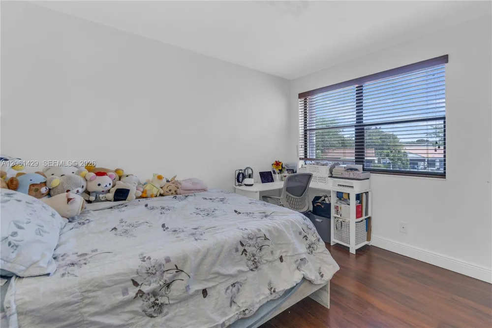 2905 Begonia Way Cooper City, FL 33026
