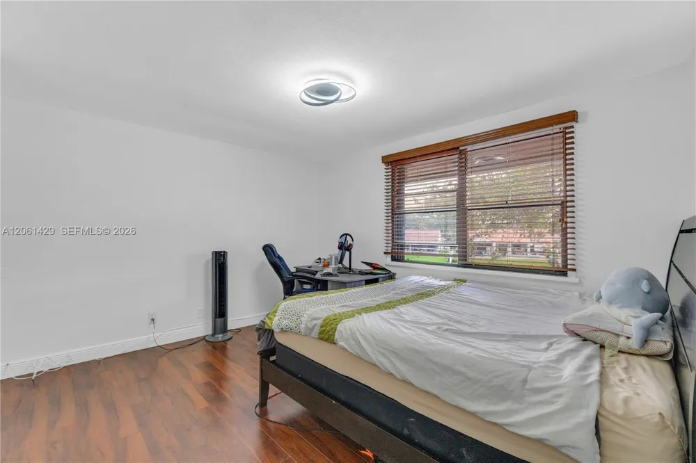 2905 Begonia Way Cooper City, FL 33026