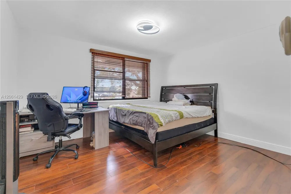 2905 Begonia Way Cooper City, FL 33026