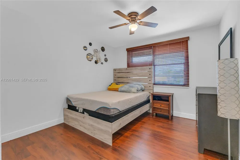 2905 Begonia Way Cooper City, FL 33026
