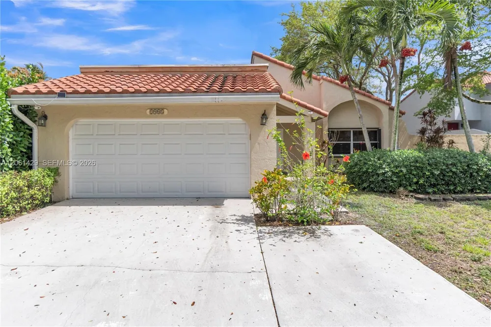 2905 Begonia Way Cooper City, FL 33026