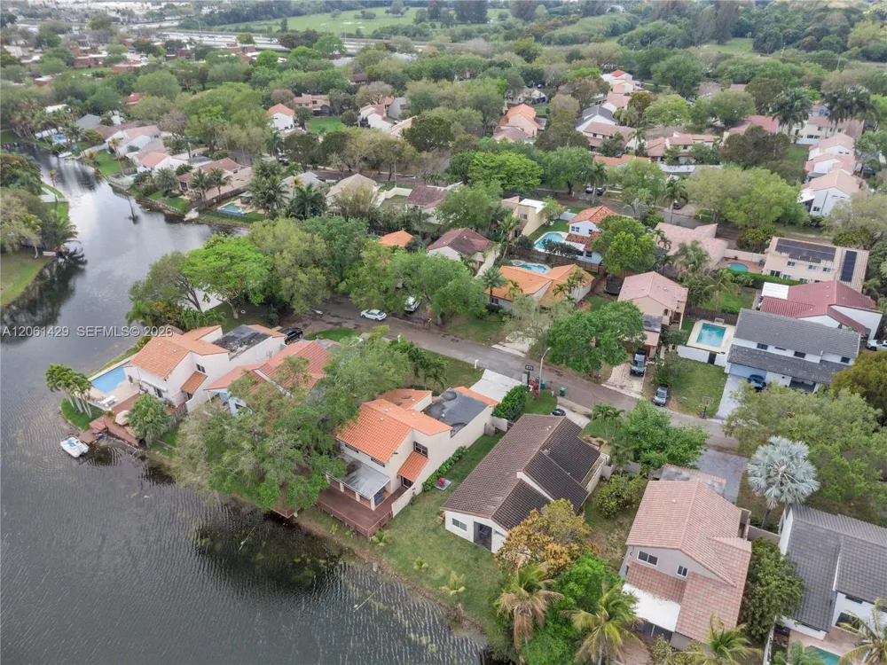 2905 Begonia Way Cooper City, FL 33026