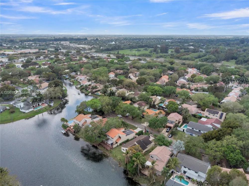 2905 Begonia Way Cooper City, FL 33026