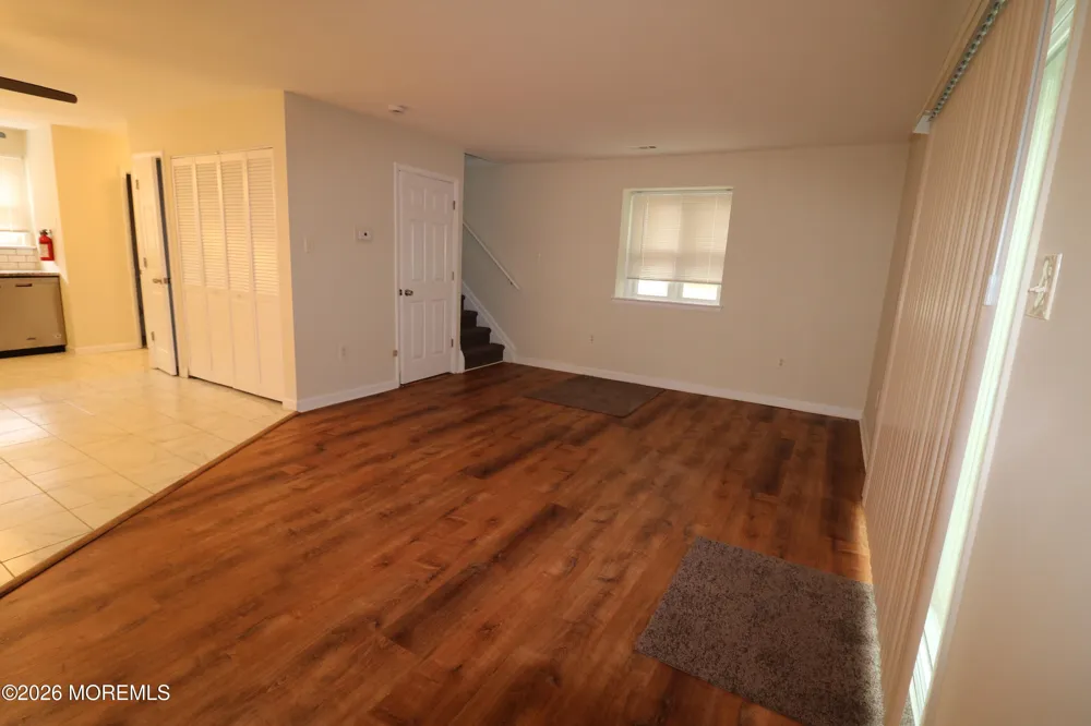 32 Pin Oak Lane Little Egg Harbor, NJ 08087