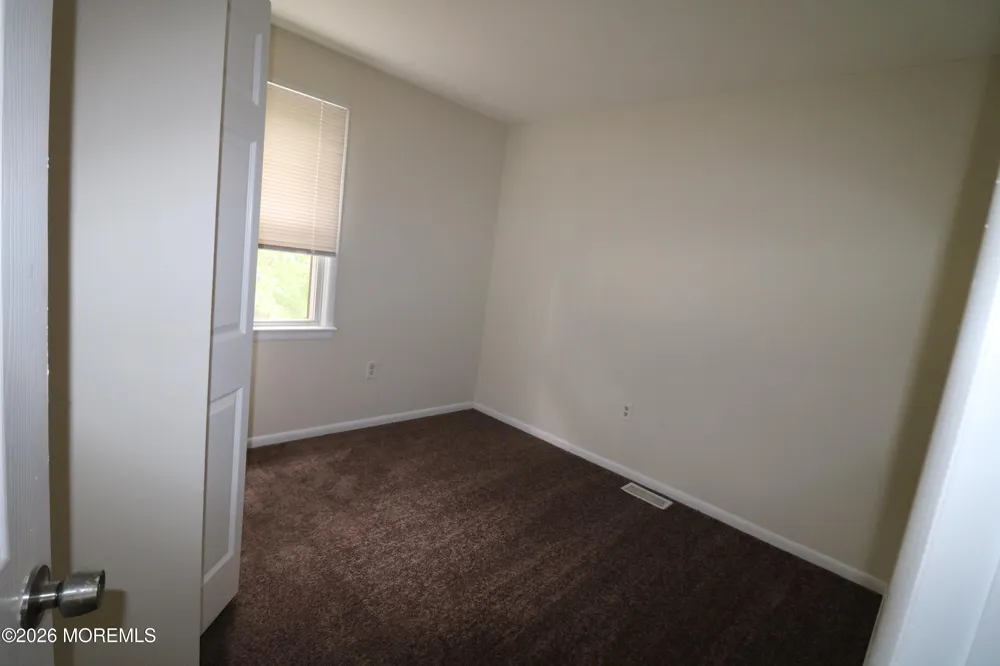 32 Pin Oak Lane Little Egg Harbor, NJ 08087