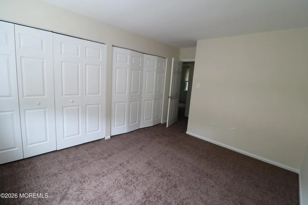 32 Pin Oak Lane Little Egg Harbor, NJ 08087