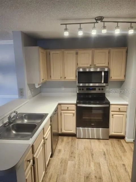 1919 SUMMER CLUB DRIVE #207 Oviedo, FL 32765