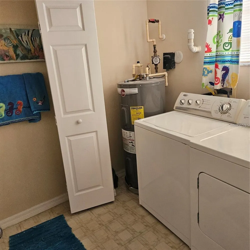 5500 BENTGRASS DRIVE #6-112 Sarasota, FL 34235