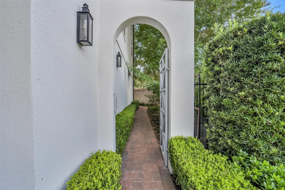 15943 Morgan Street Sugar Land, TX 77478