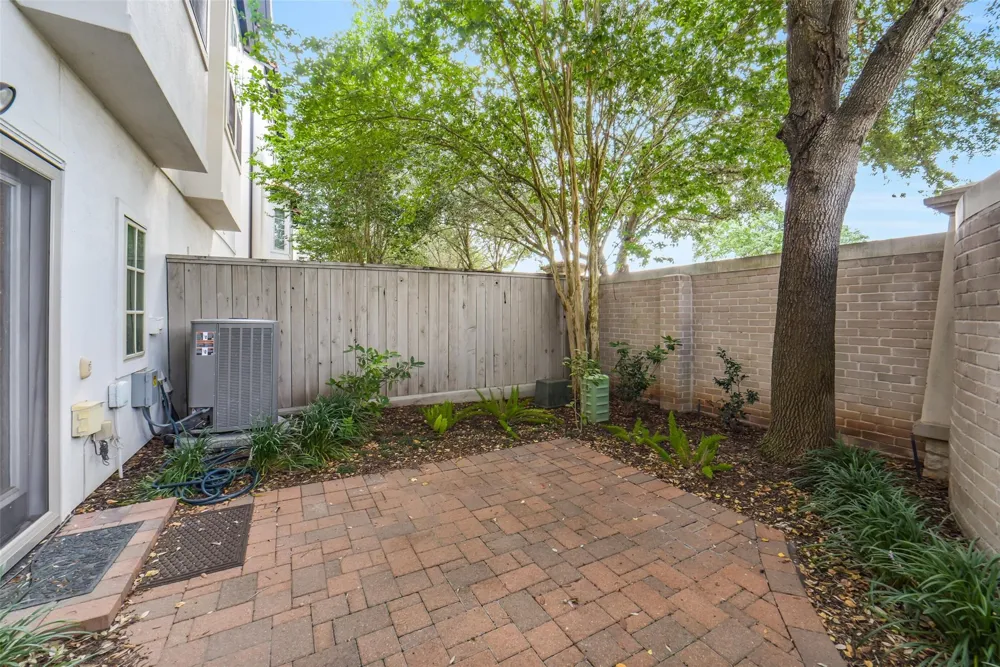 15943 Morgan Street Sugar Land, TX 77478