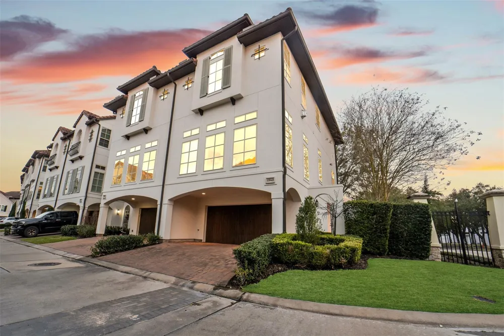 15943 Morgan Street Sugar Land, TX 77478