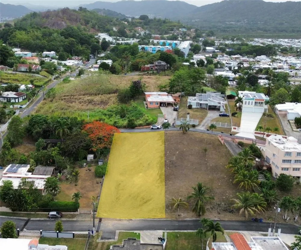 12 Miramelinda ST PARAISO SANTA BARBARA Gurabo, PR 00778
