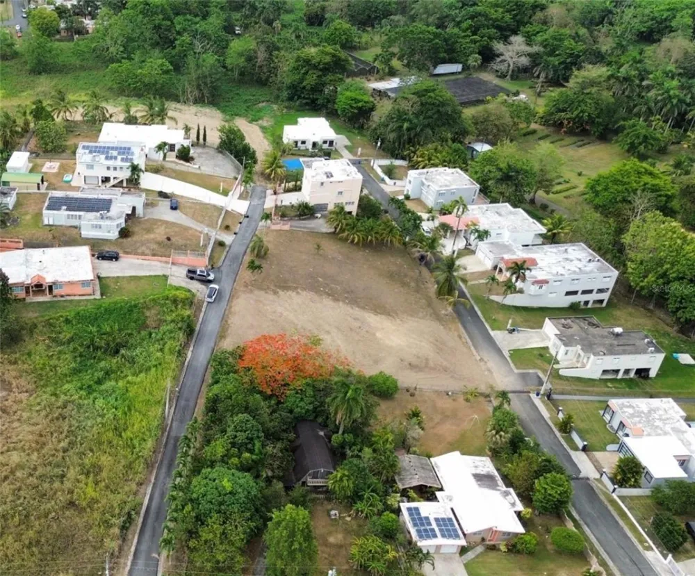 12 Miramelinda ST PARAISO SANTA BARBARA Gurabo, PR 00778
