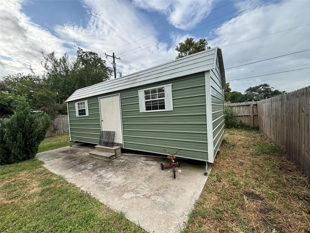2213 1st Avenue Texas City, TX 77590